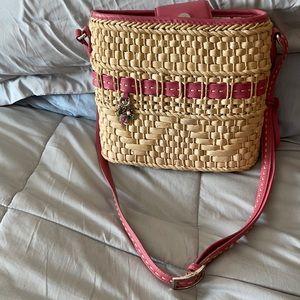 Brighton wicker pocket book
